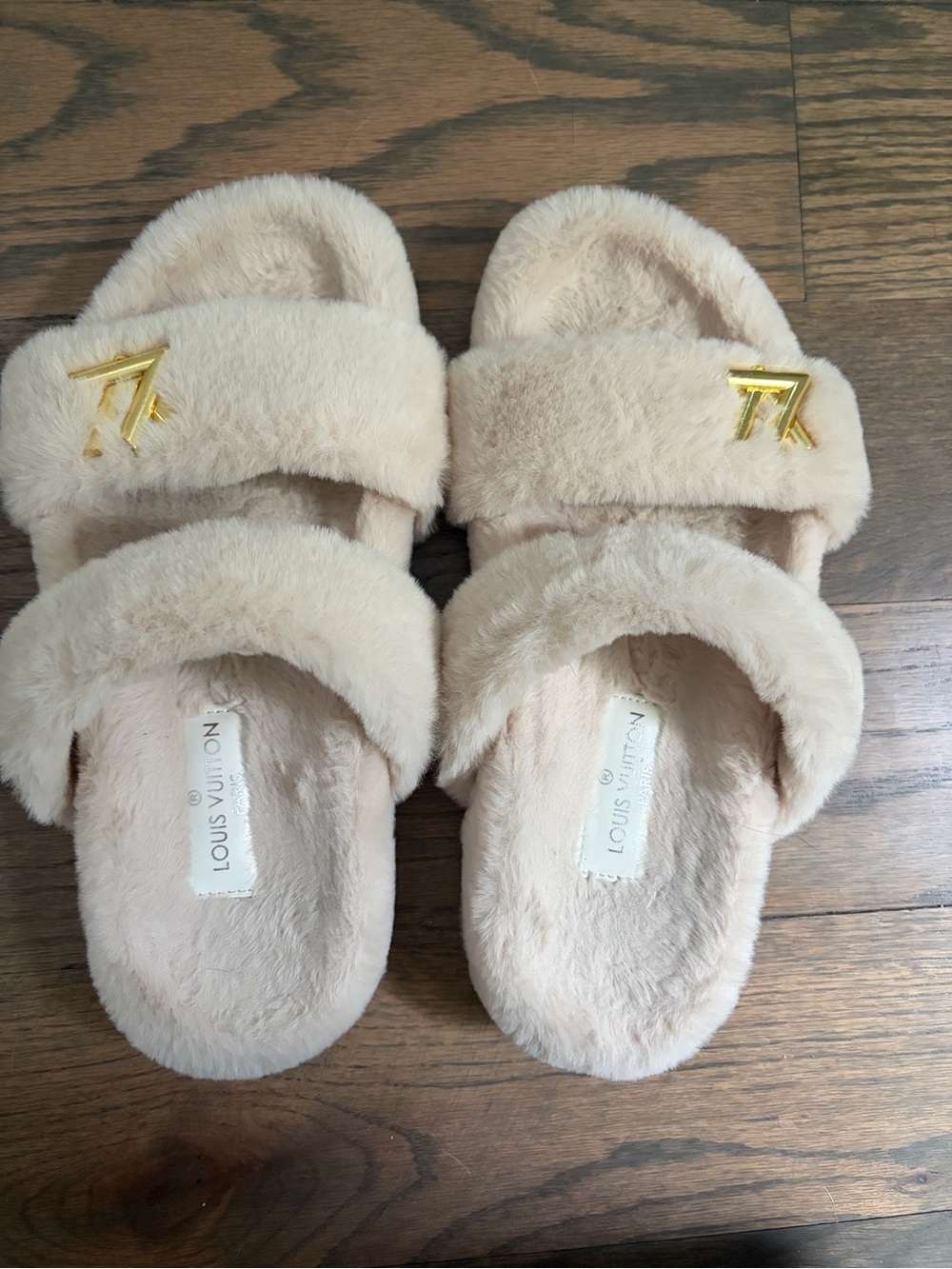 Louis Vuitton Cream Plush Slide Slippers with Branded Insole FIRM PRICE